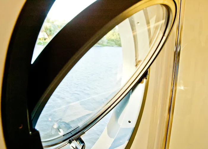 Hausboot Moin Madita In Exklusiver Lage