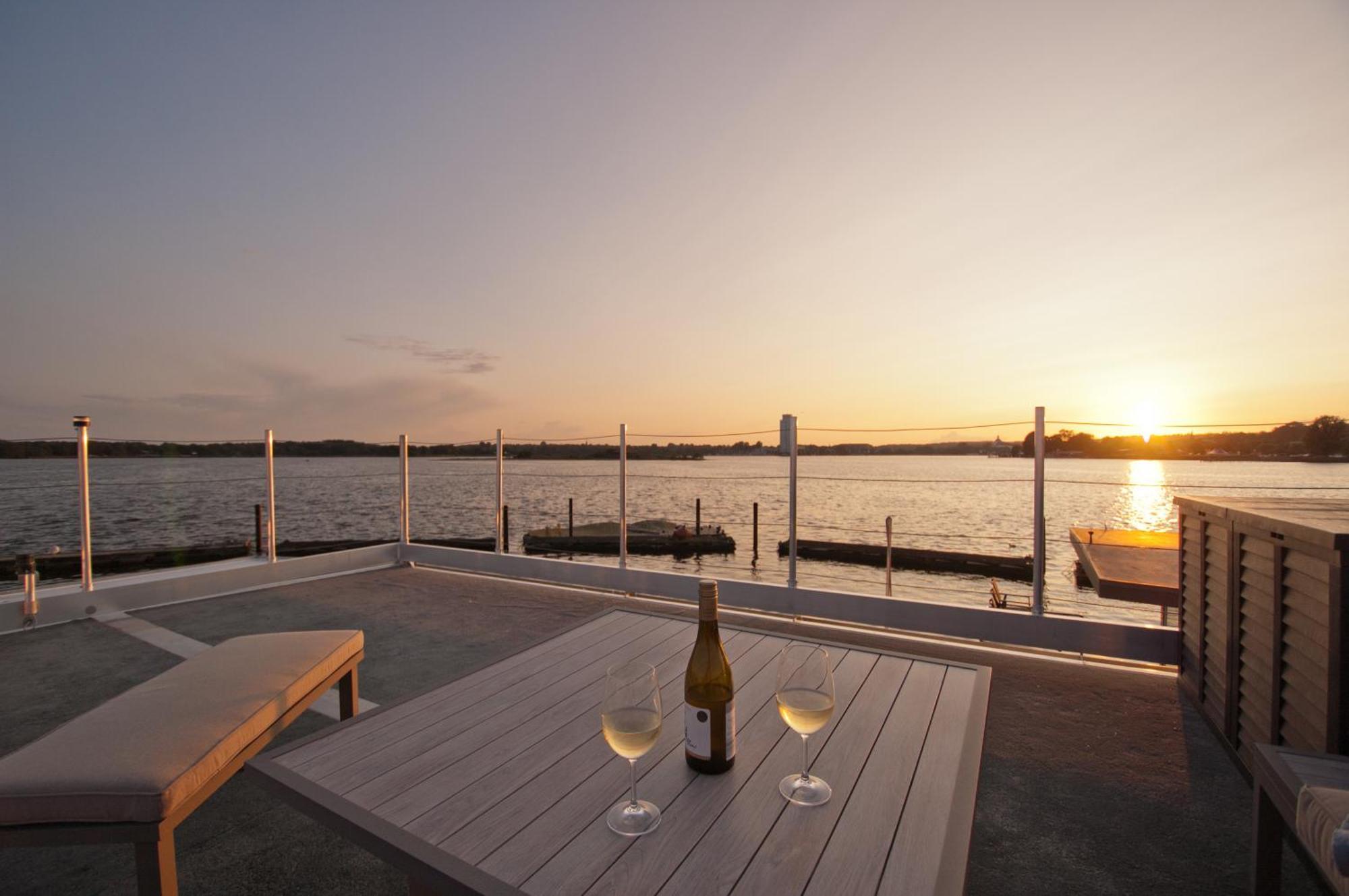Hausboot Moin Madita In Exklusiver Lage Hotel na wodzie